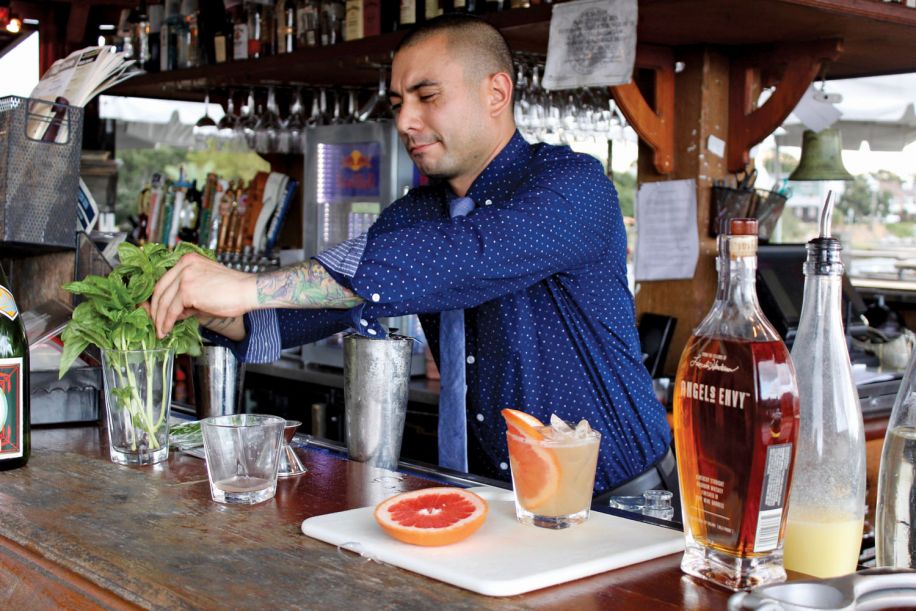 Ballinger Publishing | Mixology: The Chemistry Behind Your Favorite Drink